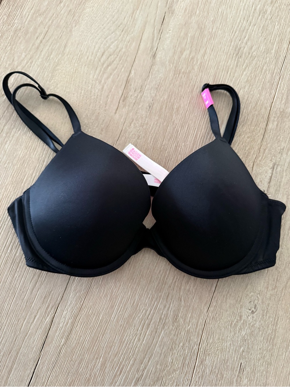 PINK Victoria's Secret Black T-Shirt Bra